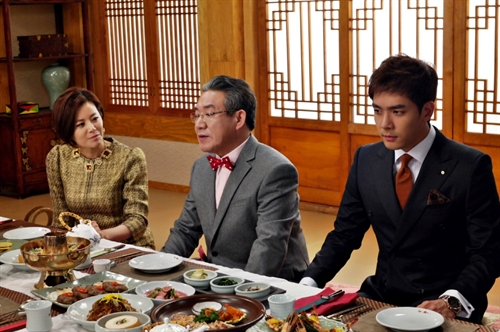 http://enews.imbc.com/News/RetrieveNewsInfo/83571 빛나는 로맨스> 박윤재