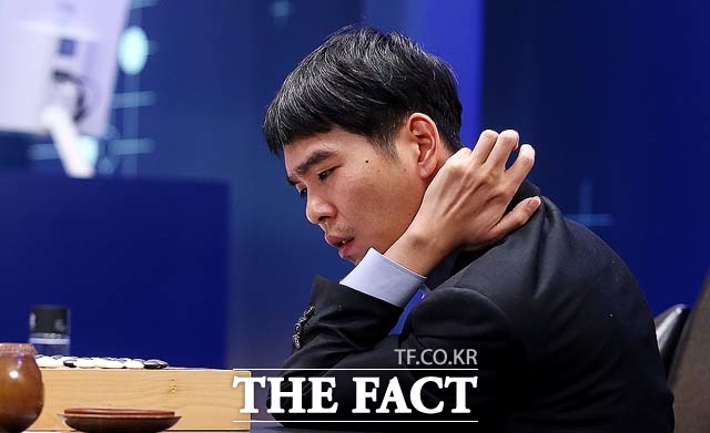 이세돌이 커제에 승리하면서 승부는 마지막 3국에서 결정나게 됐다.