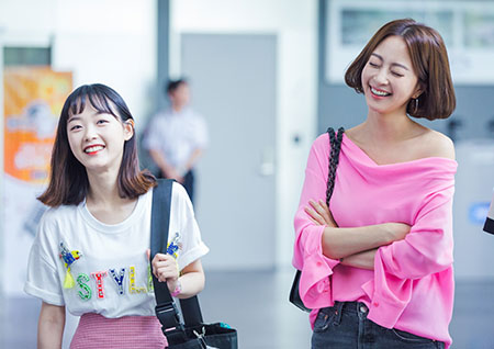  한예슬-강미나, '슈스' 사진진의 과거와 현재, 싱크로율 전격 비교!