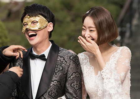  박진우-서효림, 꿈속 결혼식 비하인드 포착...'만점 케미' 인증!