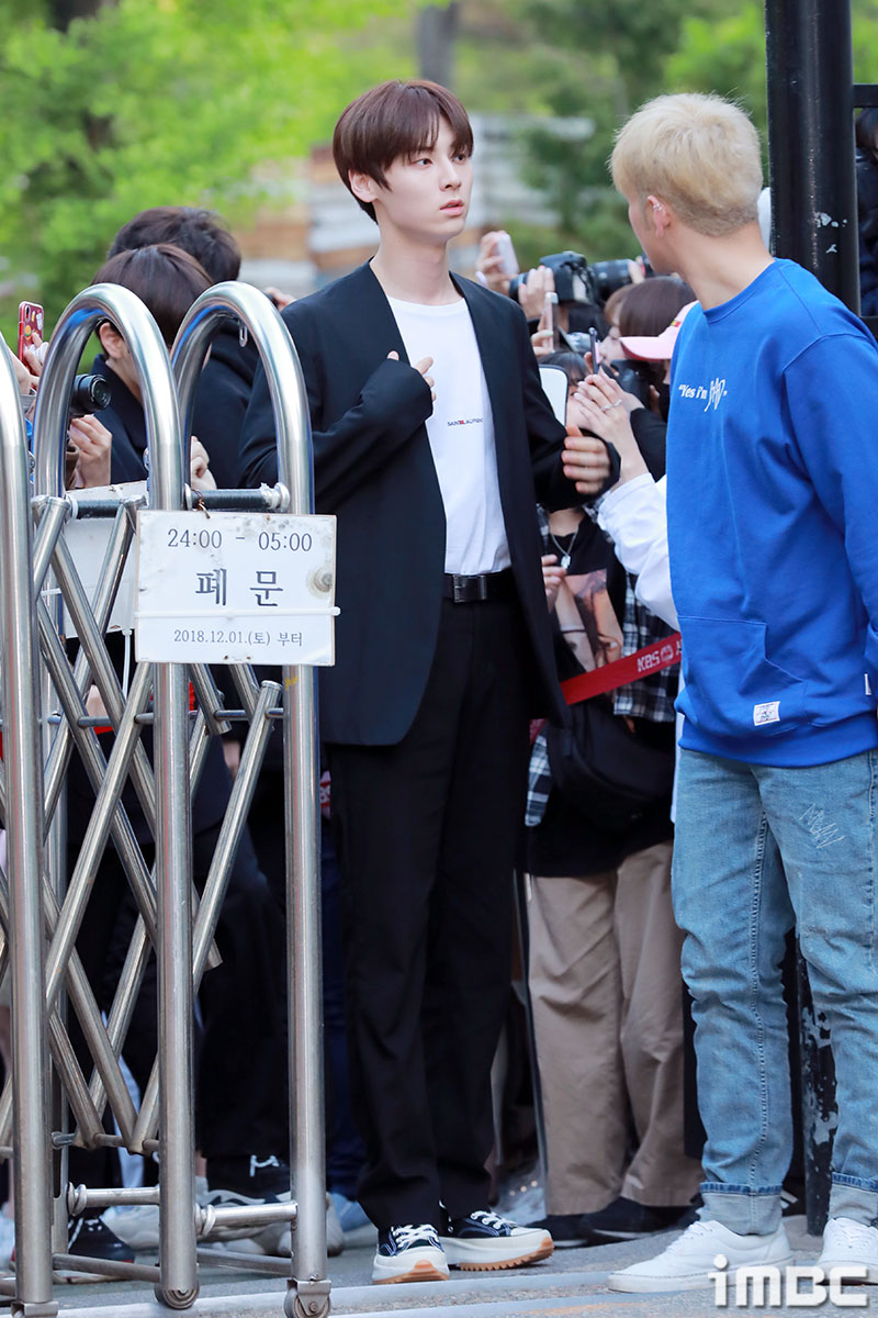 꼼지락꼼지락 이미지