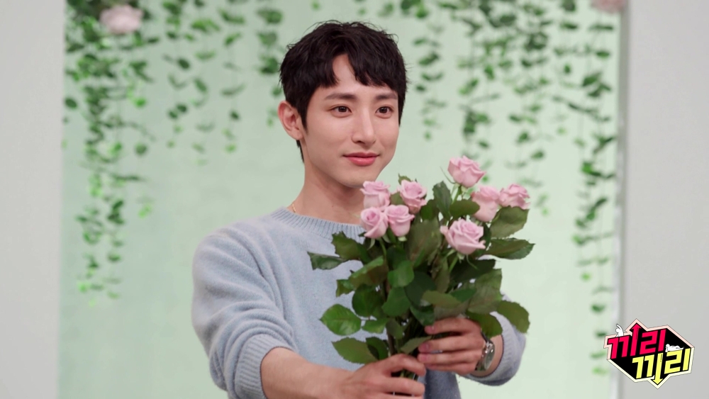 꽃을든남자I 이미지