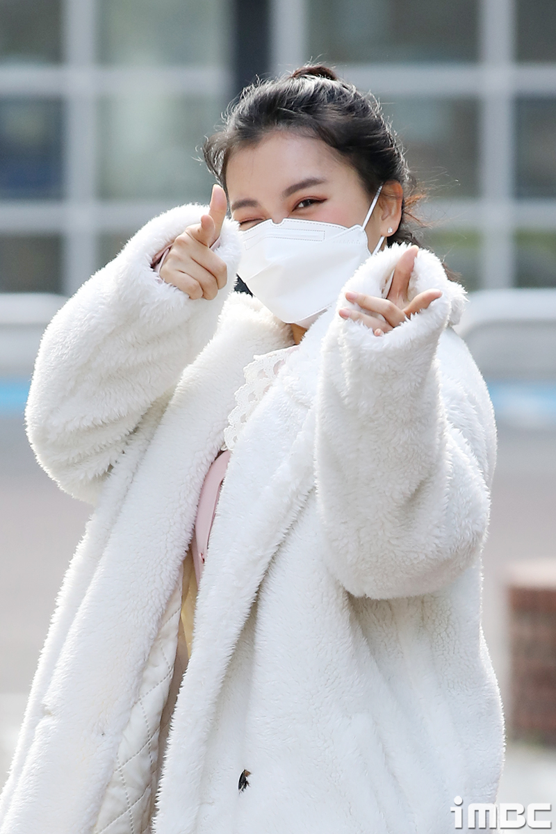 윙크 이미지