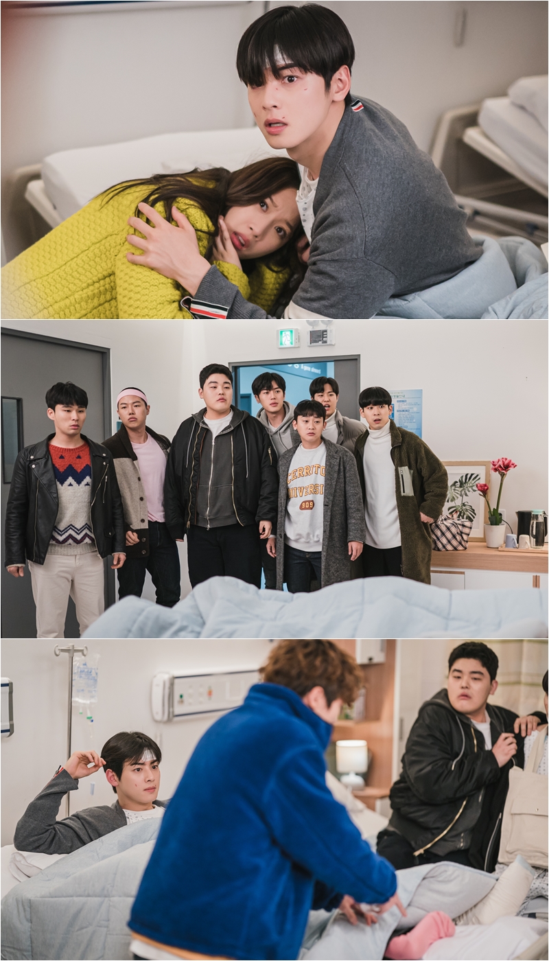 '여신강림' 차은우 이불 밖 문가영 발 빼꼼, 비밀 연애 발각?