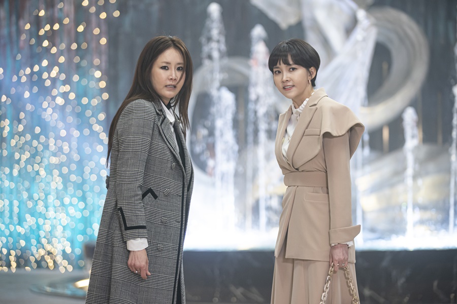 ‘펜트하우스2’ 신은경X윤주희, 헤라팰리스 휘젓는 美친 존재감