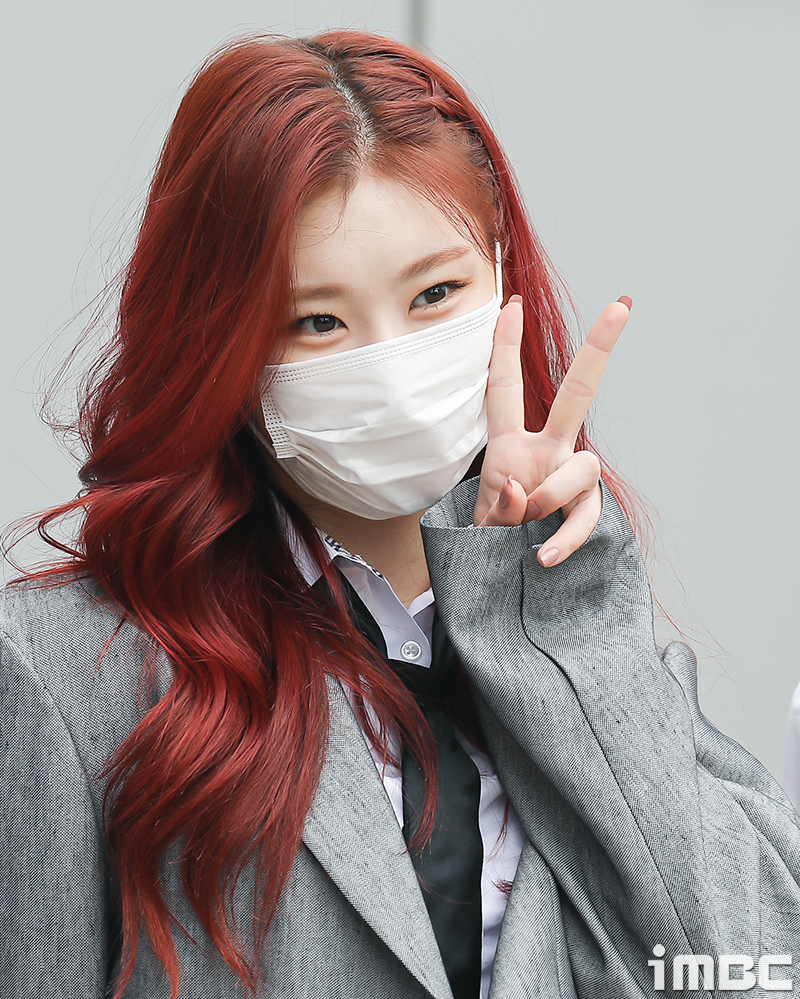 [포토] ITZY (있지) 채령, '눈썹까지 와인빛 있지~'