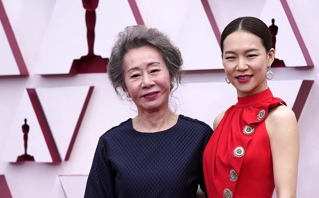 [포토] 아카데미 레드카펫에 선 윤여정-한예리