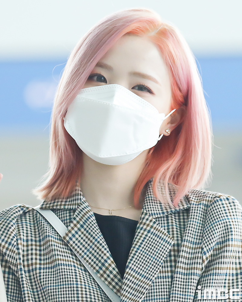 [포토] 아이즈원 히토미, '히이쨩' 바이바이~