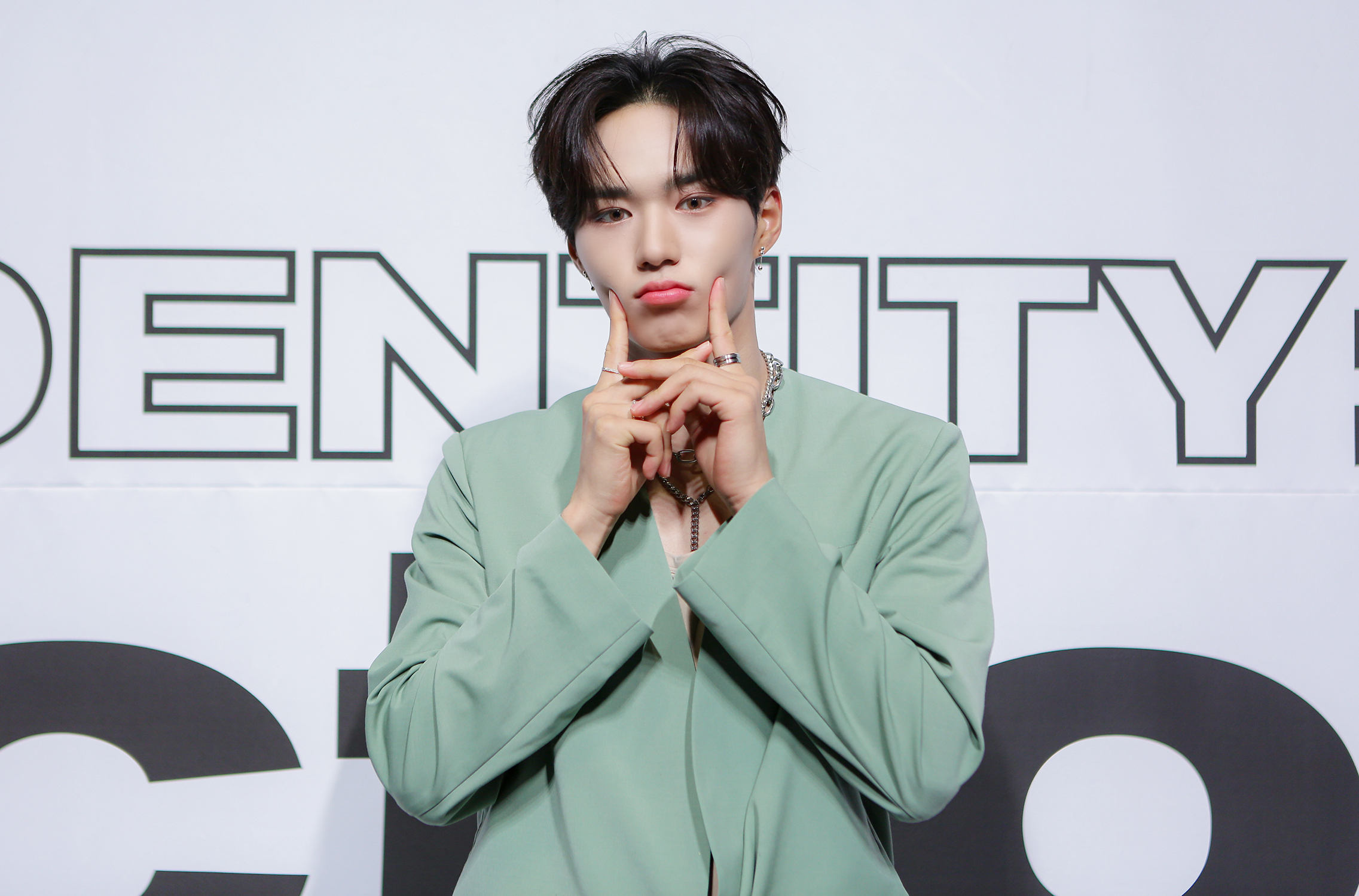 위아이 김준서 "강점? 완성된 비주얼"