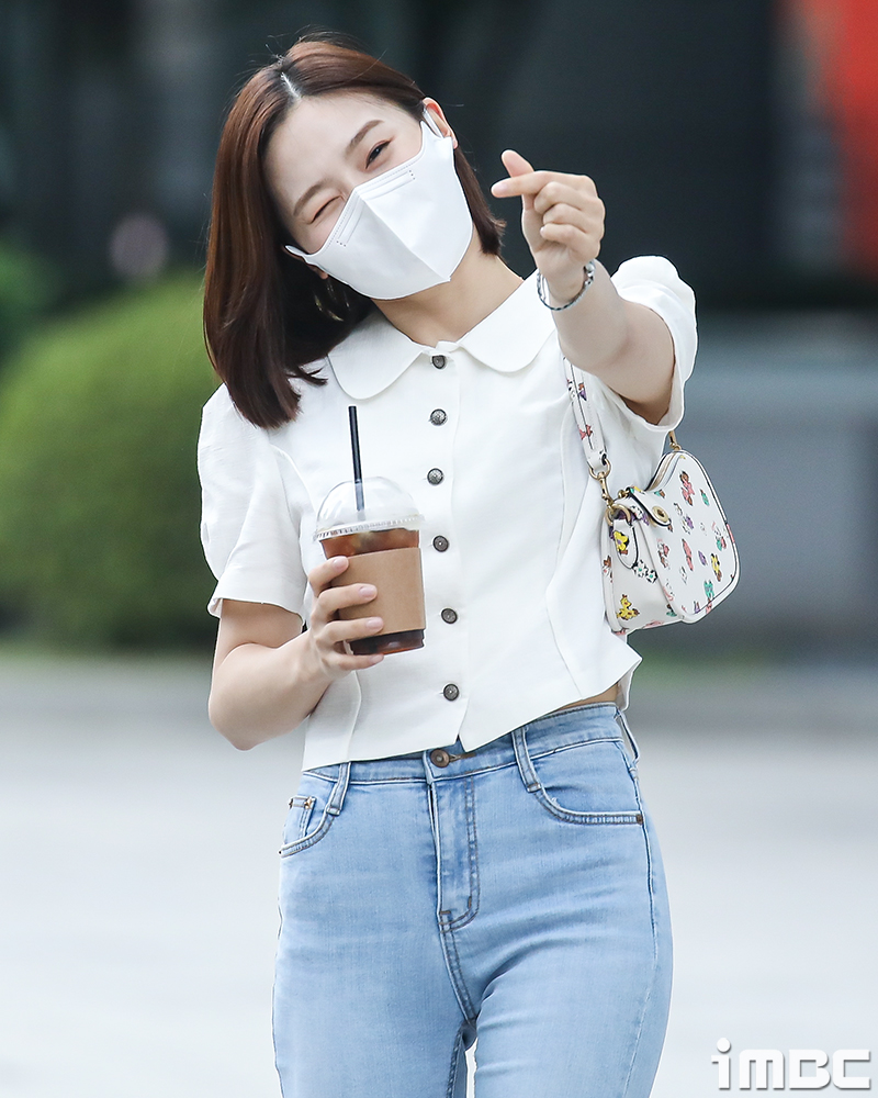 [포토] 오마이걸 효정, '효토끼' 살짝 설레였으~