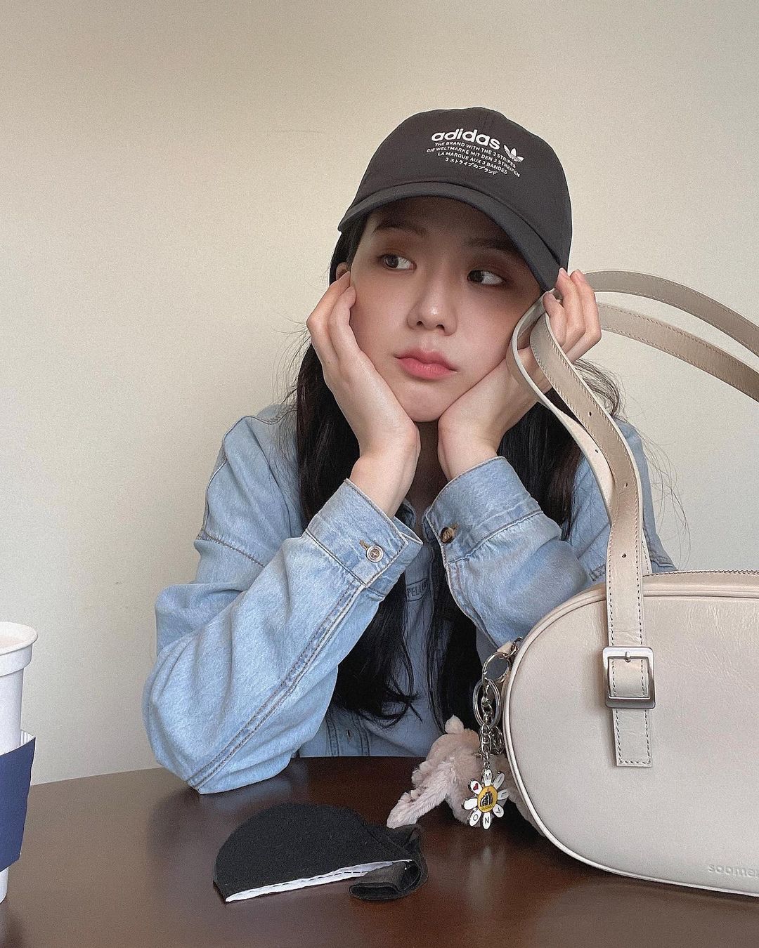 블랙핑크 지수, 수수하지만 세련된 여신 비주얼 [인스타]