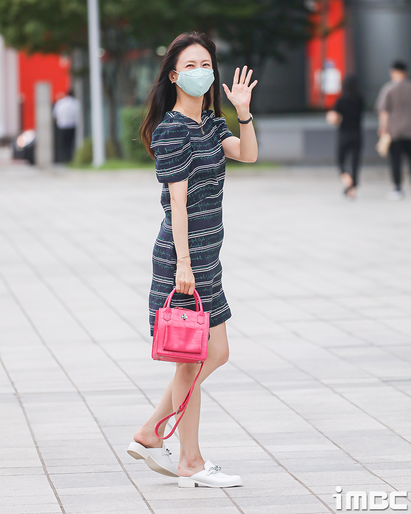 [포토] 박소현, '레드 미니백 + 원피스' 종결