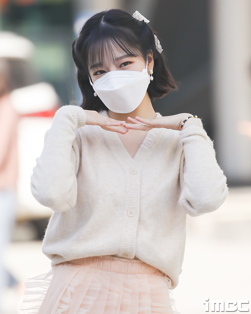 [포토] 조유리, '쪼율' 출근 완료!