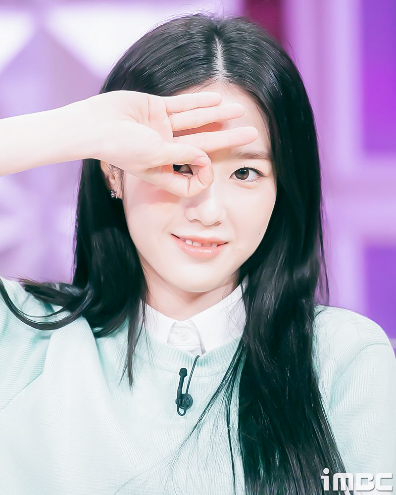 [움짤] 오마이걸(OMG) 지호, '던던 토끼' 매력! '뜬금없지호~' (라디오스타 B하인드②)