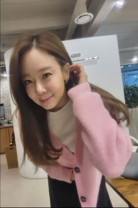 '백종원♥' 소유진, 동안 패션 인증…"딸이 크면 옷 달라고" [인스타]