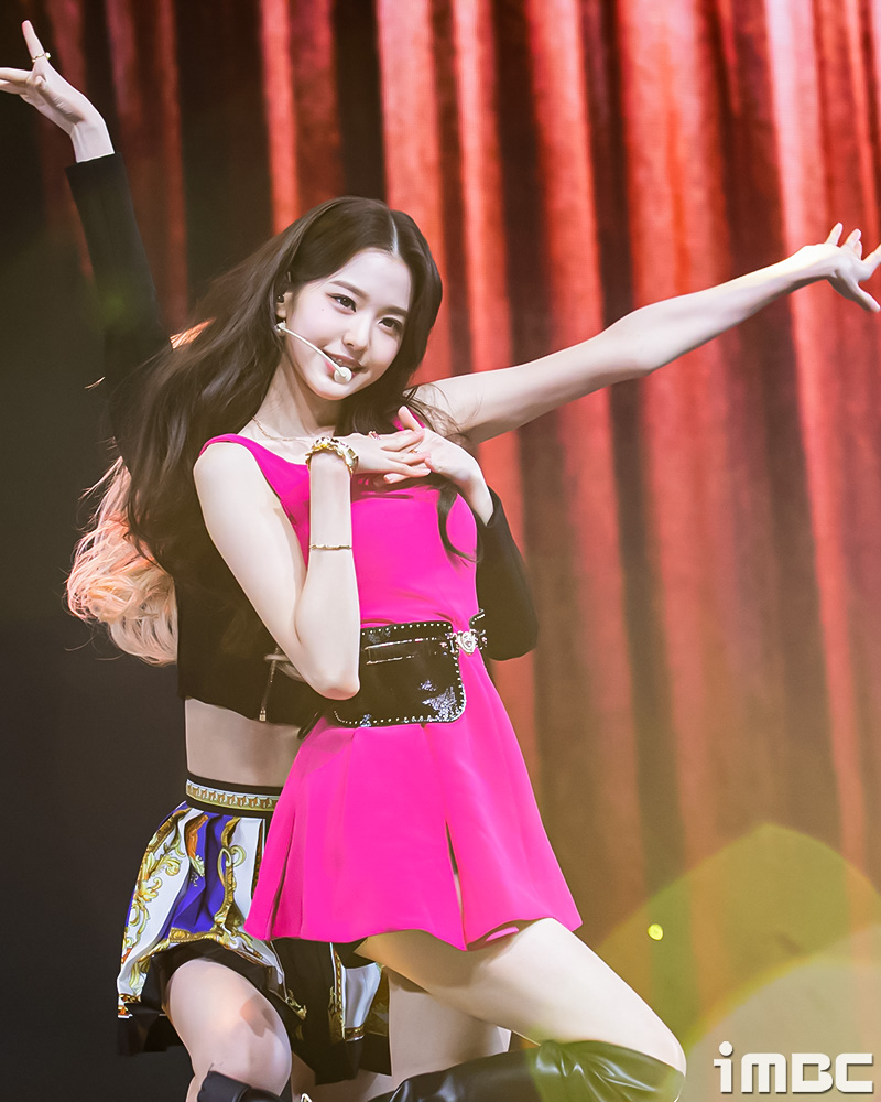 [포토] 장원영, '날개'