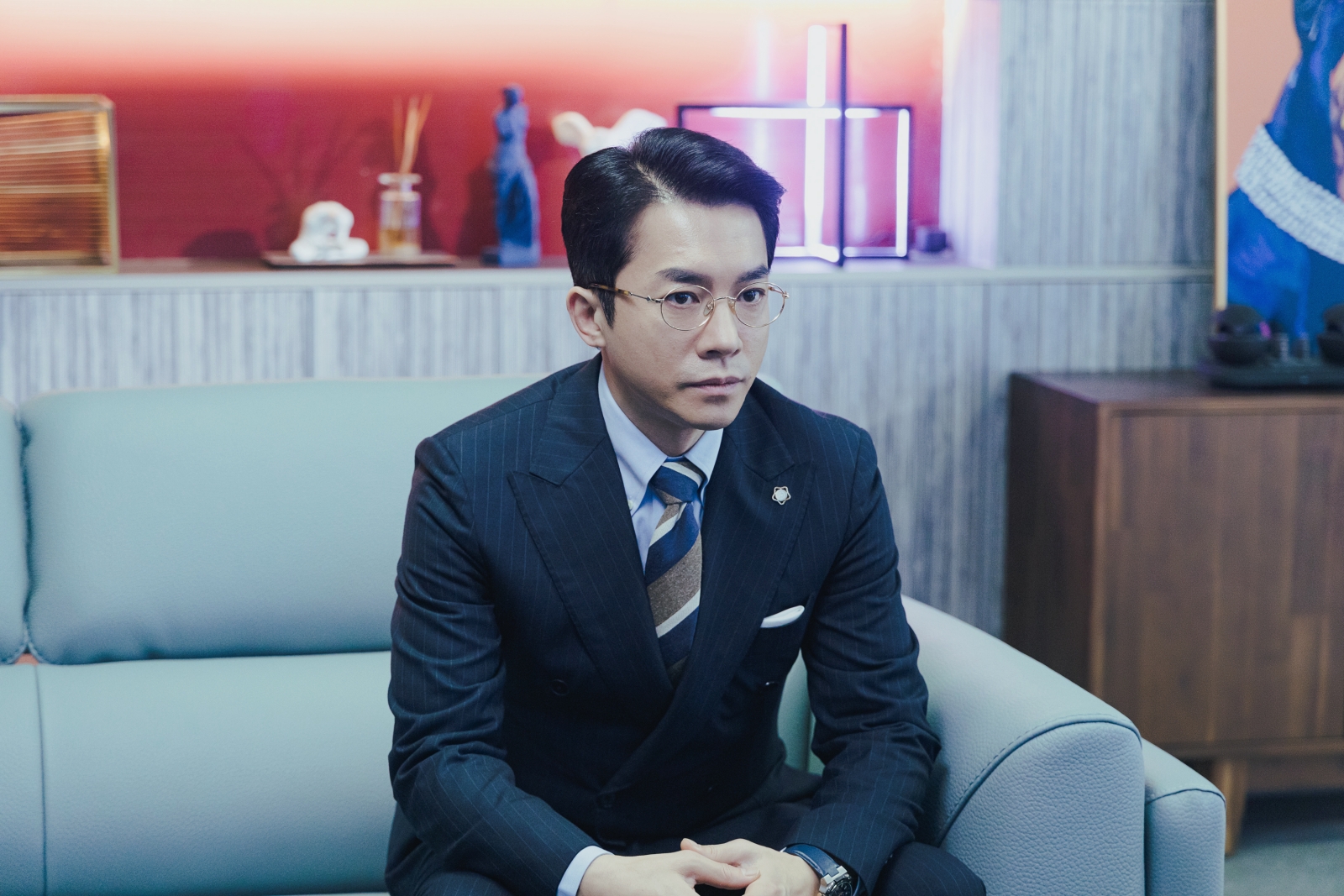 '군검사 도베르만' 김영민, 리프팅 시술했나? 달라진 외모에 시선