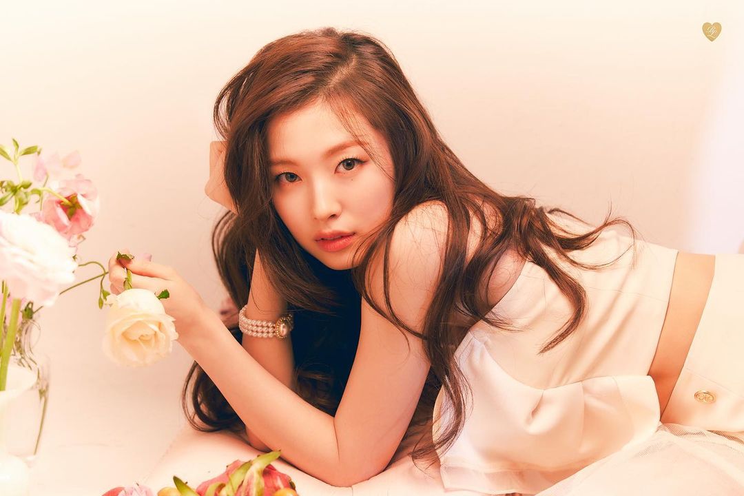 오마이걸 아린, 청순+러블리의 교과서 공주가 따로 없네 [인스타] 