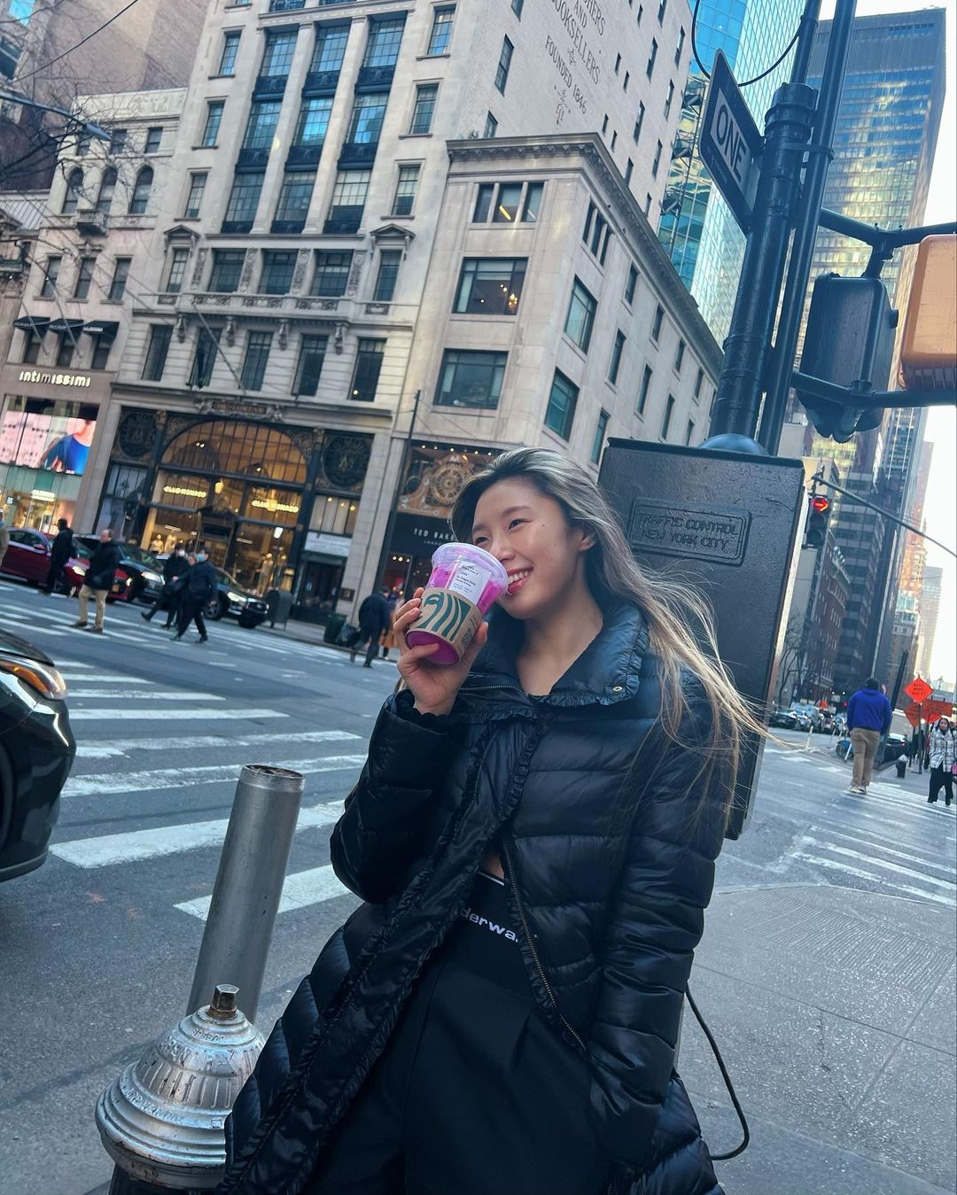 리정, 대충 찍어도 화보…힙한 바이브 뿜뿜 [인스타] 