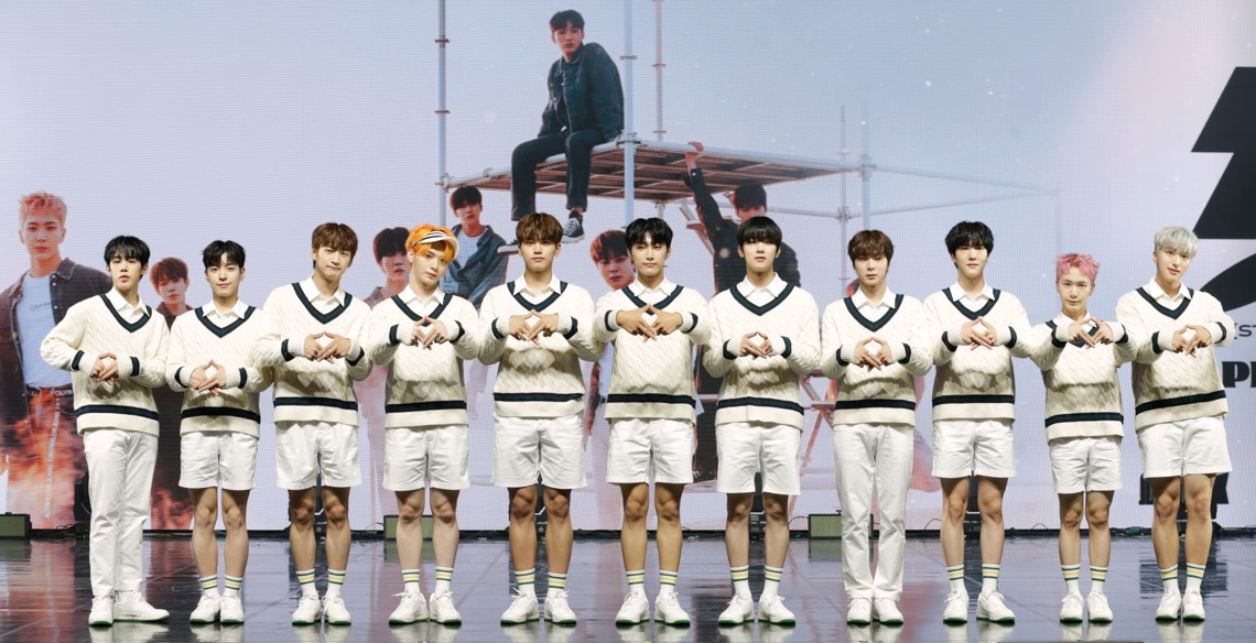 '짐승돌' 지운 오메가엑스, 청량함 꽉 채워 '초통령' 노린다 [종합]