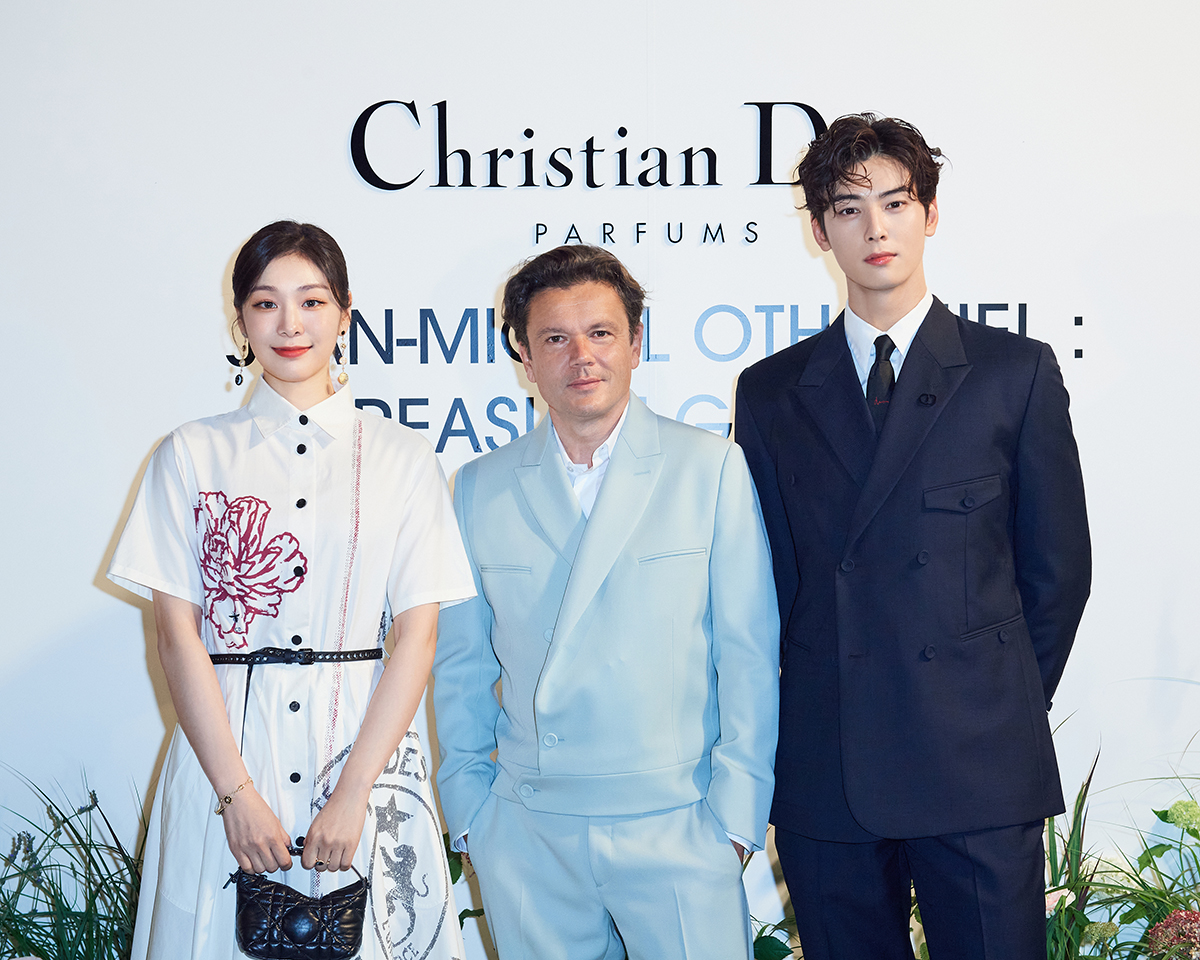 YOU ARE SUCH AN ART: Cha Eun-woo turns heads at Lady Dior Celebration  Exhibition event with his enticing visuals