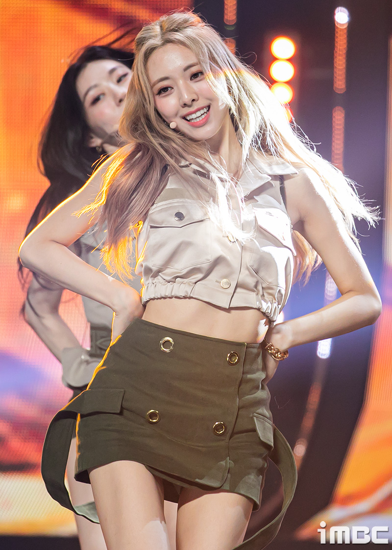유나댄스 이미지