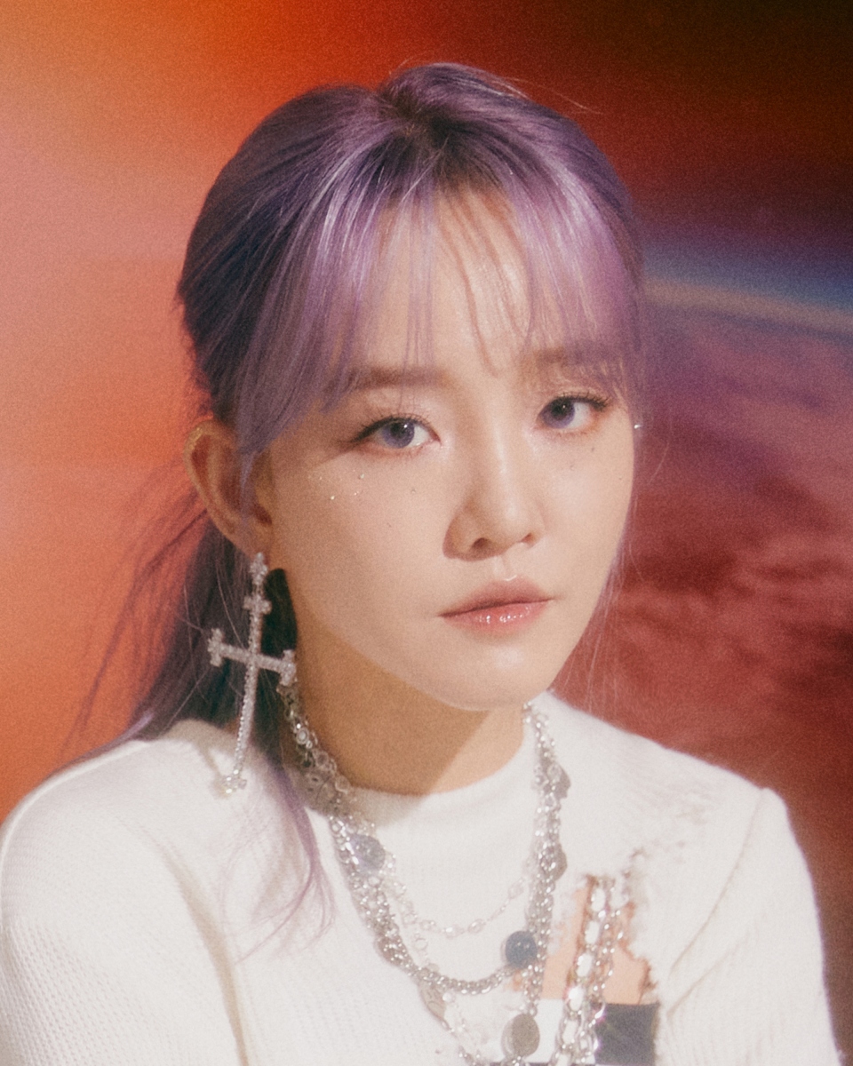 윤하, '미라클 런' 43일…'사건의 지평선' 역주행史