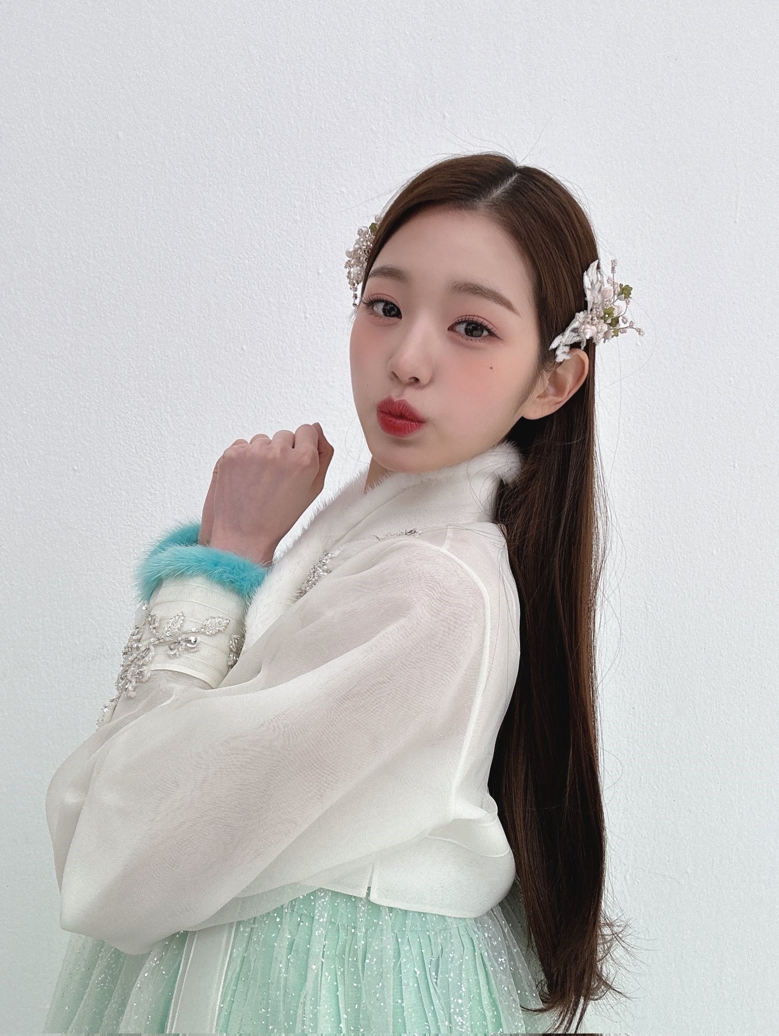 아이브 장원영, GOD 04년생 아이돌 1위(아이돌챔프)
