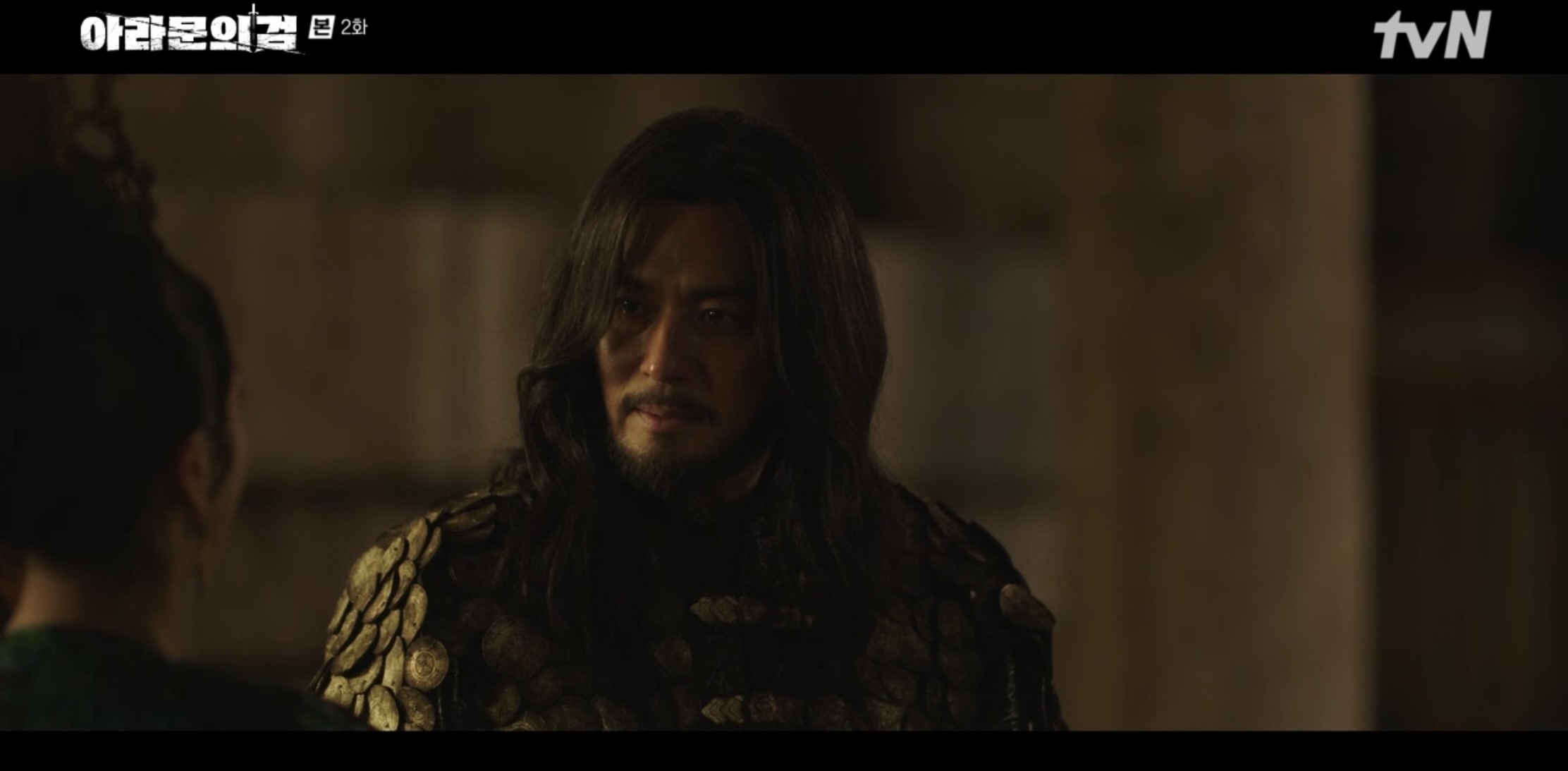 ‘아라문의 검’ 신세경, 김옥빈 도발에 “놀아난 기분… 아버지 죽이면 저주 내릴 것” 경고