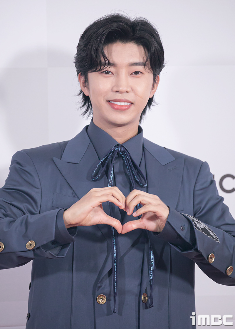 임영웅, '음악중심'→'놀토'서 활약…시청률 잡는 '히어로' 