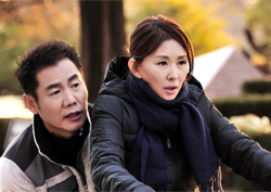 <장미빛 연인들> 박상원-이미숙, 아슬아슬한 '꽃중년 데이트'!
