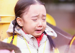 <장미빛 연인들> 이고은, 유치원 아이들 놀림에 '눈물'! 이장우는?