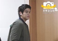 [포토뒷담화] "어머, 화면이랑 똑같네!" 어머님들의 엑소 이장우?