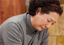 한 맺힌 엄마의 오열! <전설의 마녀> 김수미도 울린 고두심, "40년 관록 빛났다"