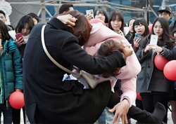 황정음, '돌아온 하이킥'?! <킬미힐미> 여고생 된 지성과 '난투극'!