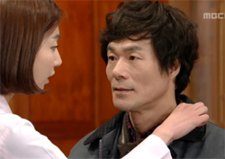 <불굴의 차여사> "날 좋아하나?" 오달수, '아들 연인' 하연주 오해!