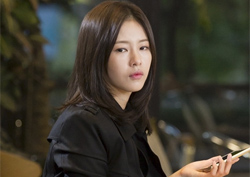 [인터뷰] 배우 박하나, "<압구정 백야> 속 여주인공, 고분고분하지 않아 어려워"