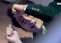 <킬미힐미> 지성, '학대 트라우마'에 눈물…학대 이유는?