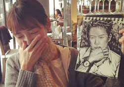 <전설의 마녀> 하연수, 직접 그린 초상화 공개! "광땡아빠 감동받겠네~"