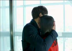 [압구정 백야 리뷰] 강은탁-박하나, ‘엘레베이터 포옹’ 관계 회복?