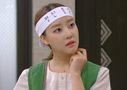 [여왕의 꽃 리뷰] "술이 뭔가요?" 고우리, 신부수업 중에도 소주를?