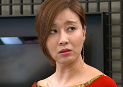 [여왕의 꽃 리뷰] "대기실에 듣보잡 외부인이야!" 양정아, 김성령 향한 텃세 독설!