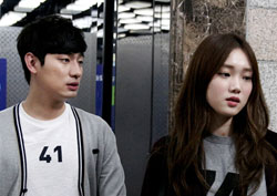 <여왕의 꽃>  “이젠 정말 안녕!” 이성경, 윤박에 이별선언!