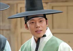 [화정 리뷰] 한주완, 남장 이연희 정체 ‘한눈에 파악’