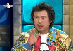 [라디오스타 리뷰] "명품백 선물" 육중완, 통 큰 남자 '인증'