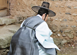 <화정> '홍무룩' 서강준 포착! 그의 뒤태가 슬퍼보이는 이유는?