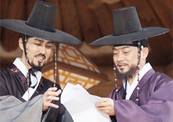 <화정> 차승원-조성하, 촬영장 속 '반전 케미' 포착!