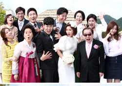 <여왕의 꽃> '엽기부터 미소까지' 3종 결혼식 비하인드 컷! 