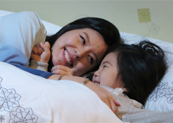 <불굴의 차여사> 이윤미, 딸과 함께한 촬영 속 '행복한 일상' 포착!