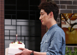 <여왕의 꽃> 다정男 윤박의 '내 여자를 위한' 깜짝 이벤트! 